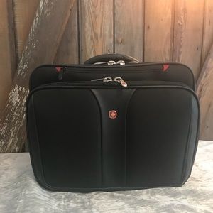 Rolling briefcase